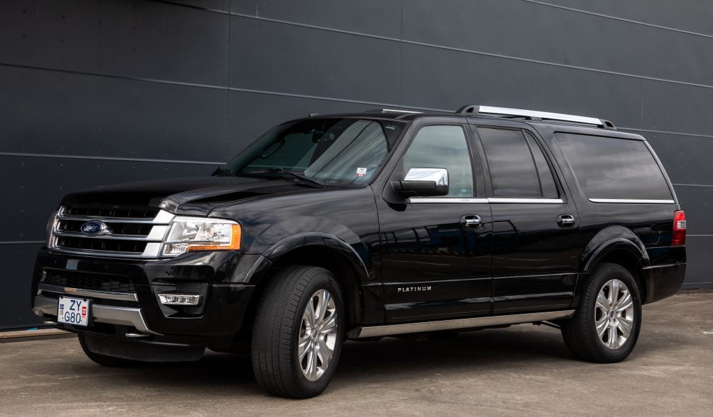 Ford-Expedition-Limited-Max-black-front-and-side-view